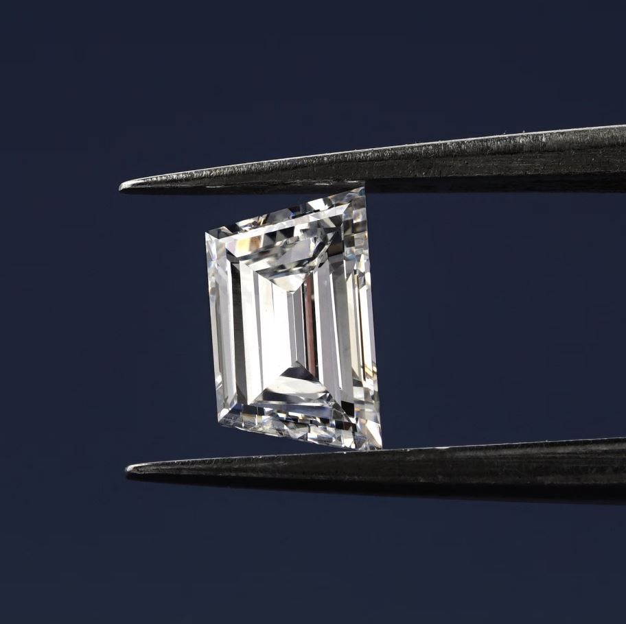 TRAPEZOID 1.28ct E VS1