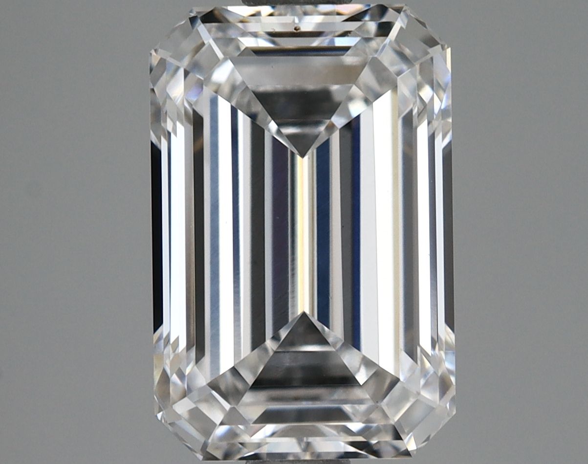 EMERALD 2.18ct E VS1