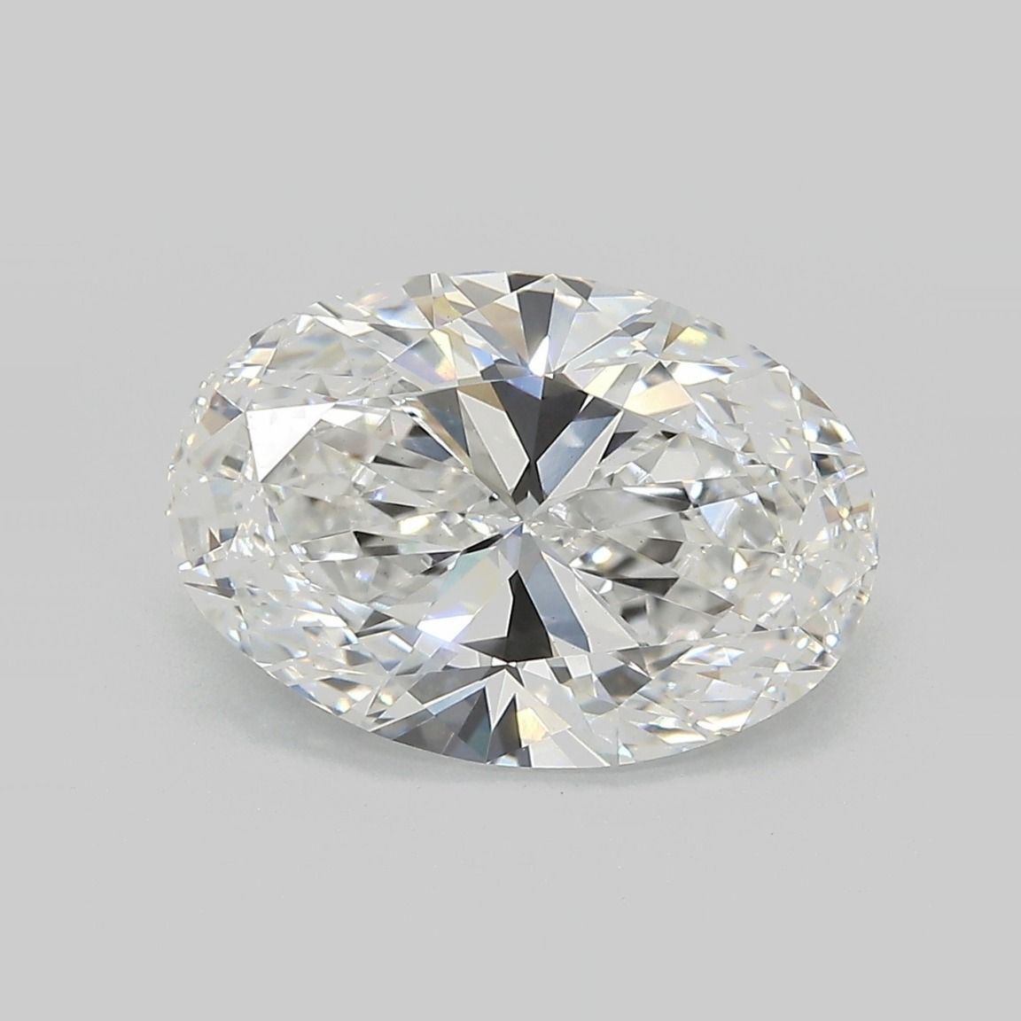 OVAL 4.38ct E VS1