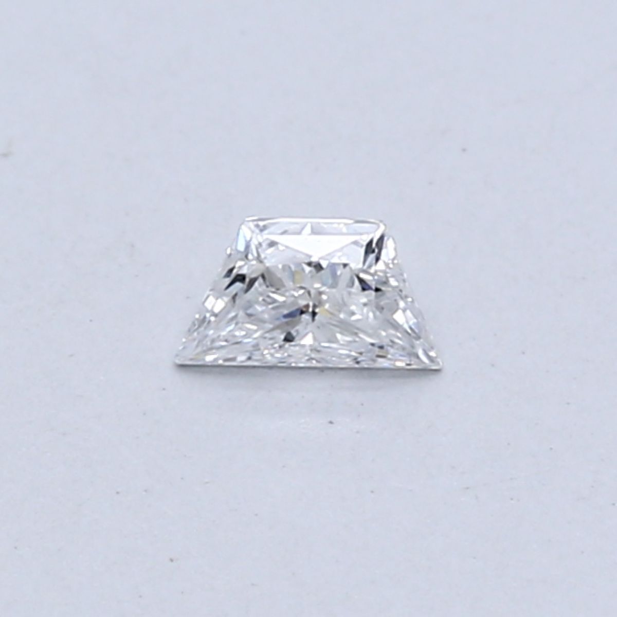 TRAPEZOID 0.18ct E VS1