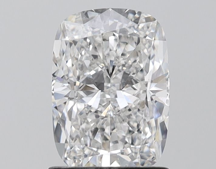 CUSHION BRILLIANT 1.36ct E VS1